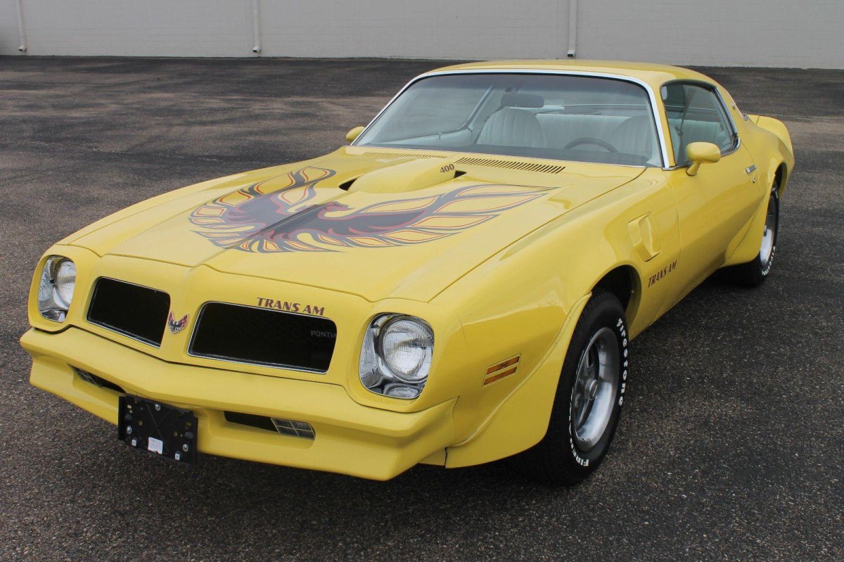 Pontiac Firebird 1975