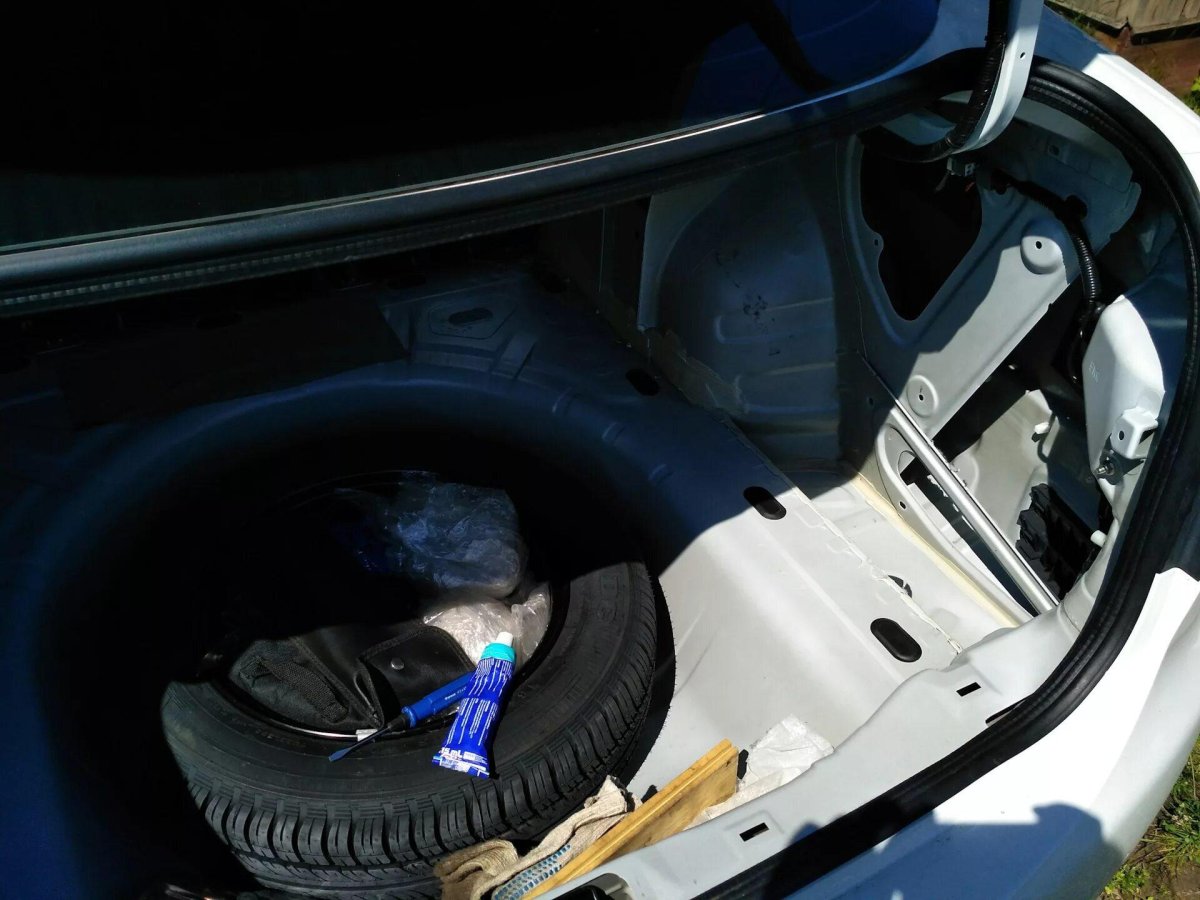 Вода в багажнике Ниссан Альмера н16