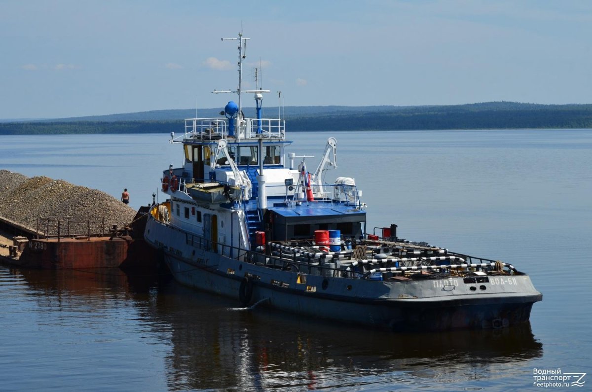 Плотовод 611 теплоход