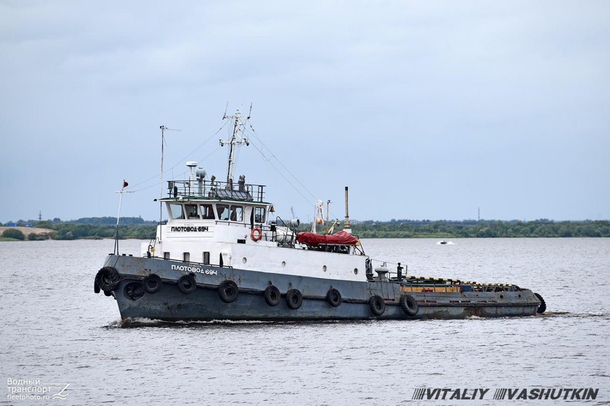 Буксир плотовод р-33