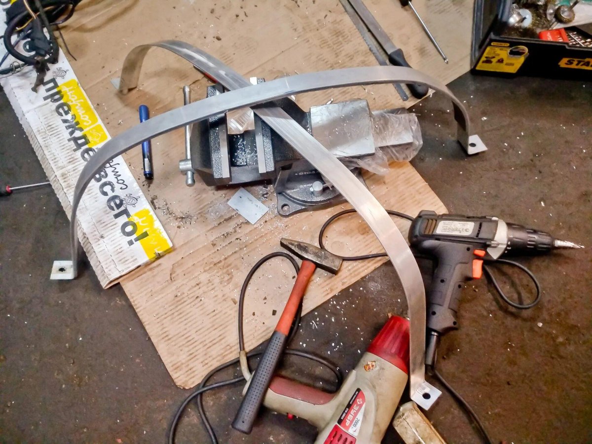 Кронштейн топливного бака круглый