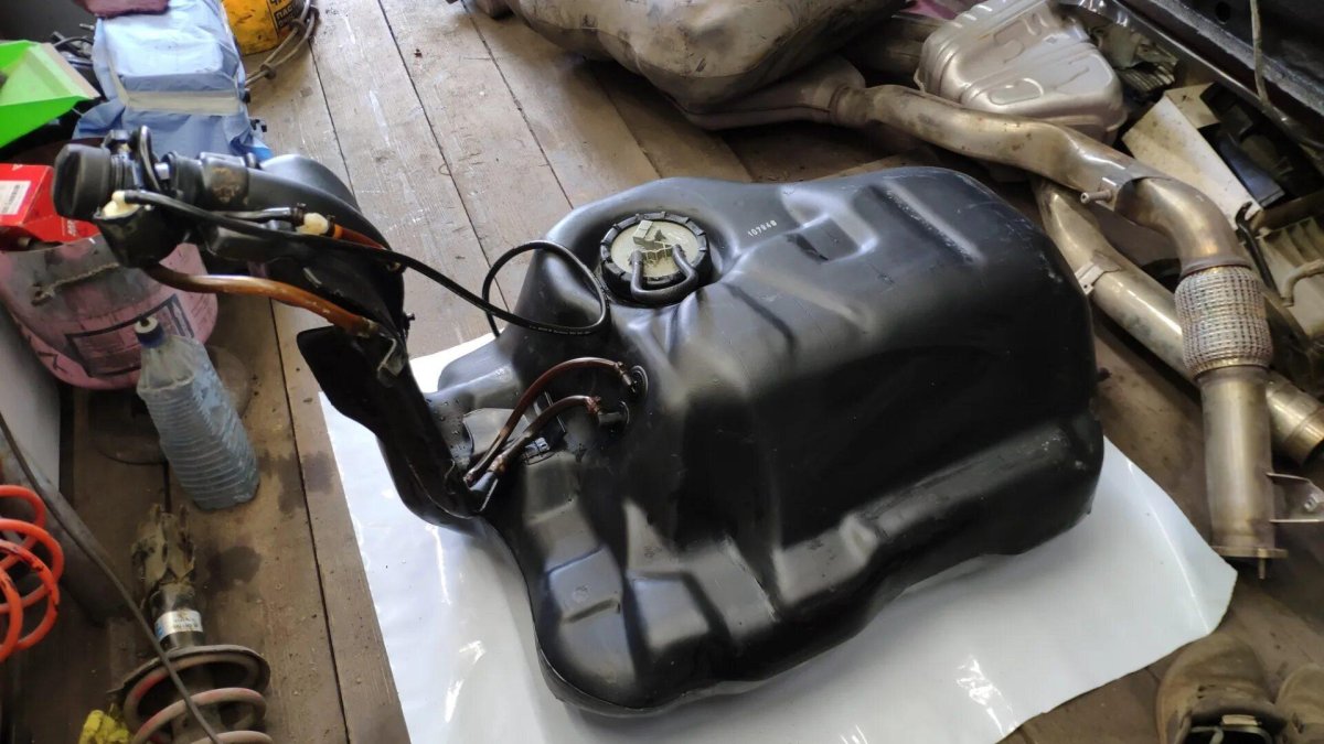 Пассат в5+ 1.9 топл.насос в баке ревизия