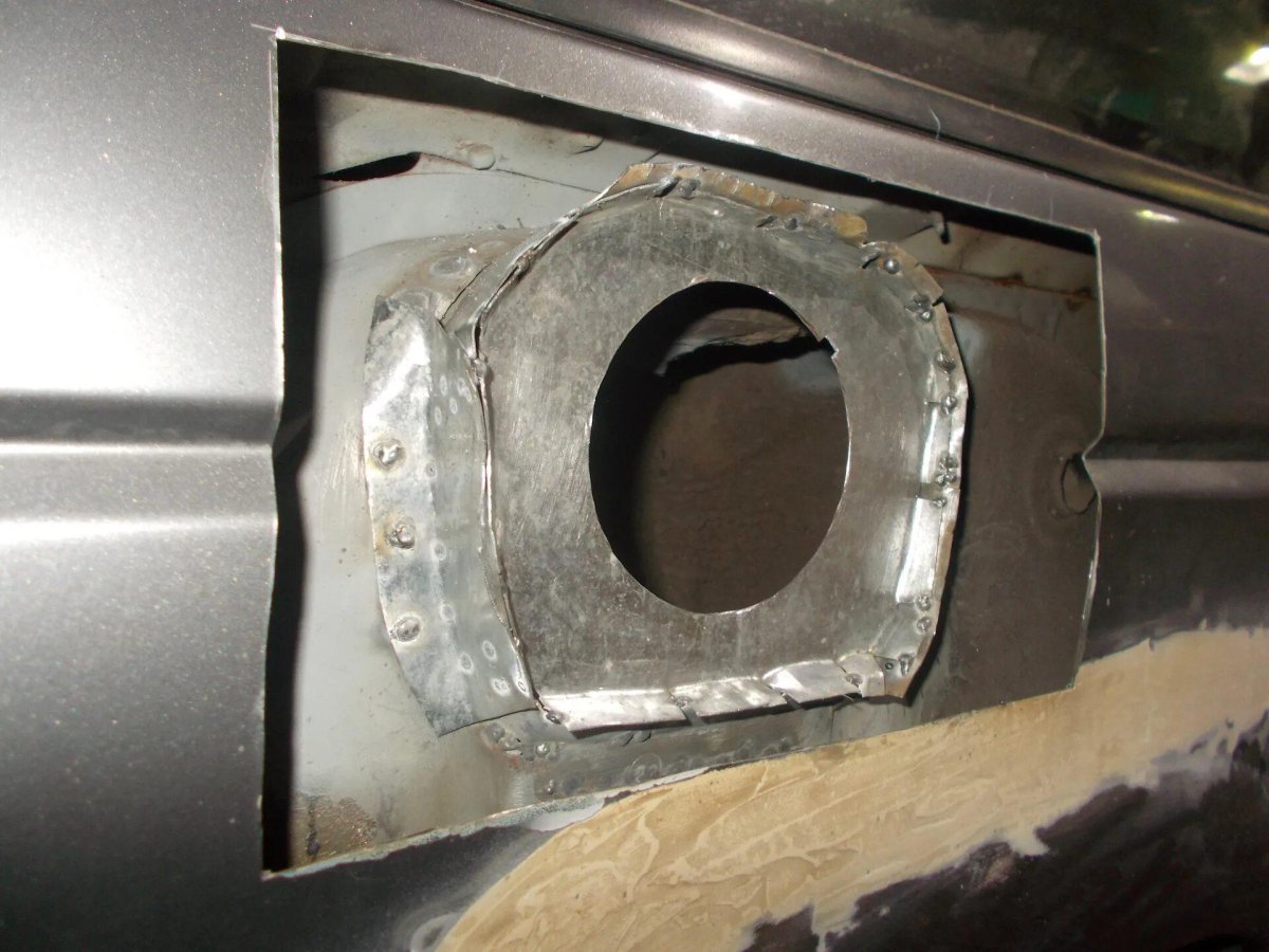 Крепление горловины бензобака гольф 2