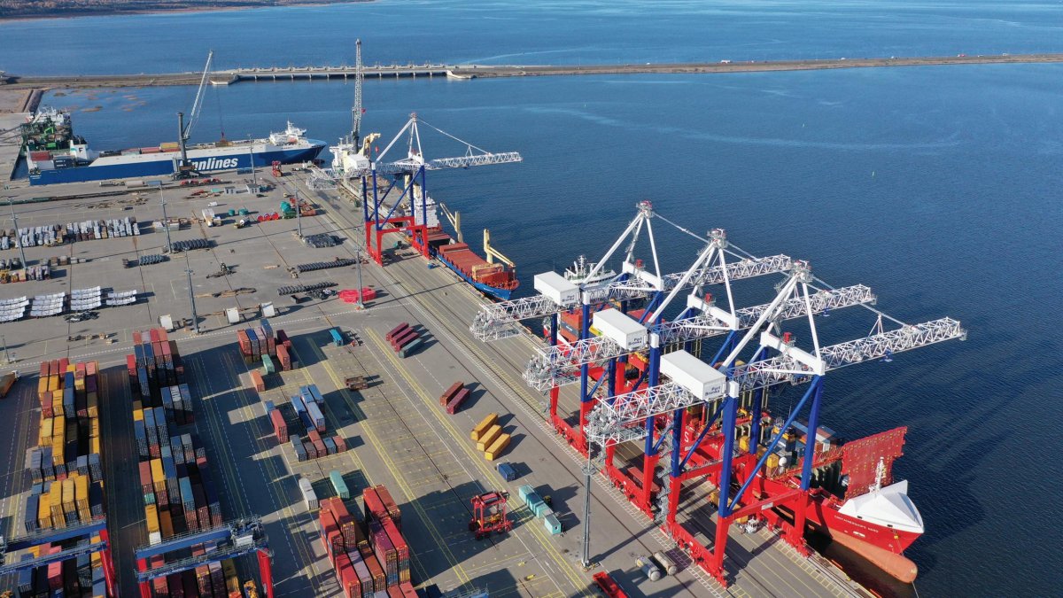 Многофункциональный морской перегрузочный комплекс «Бронка»