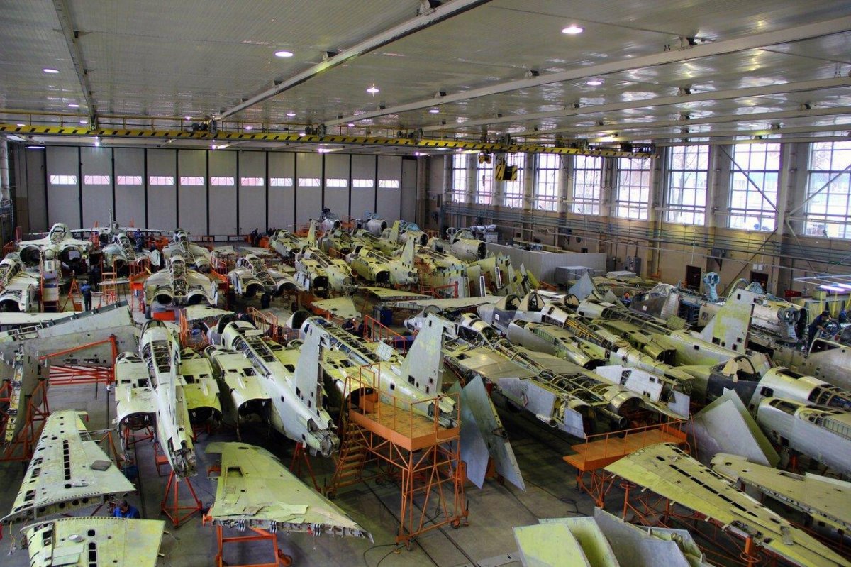 558 Авиационный ремонтный завод Барановичи