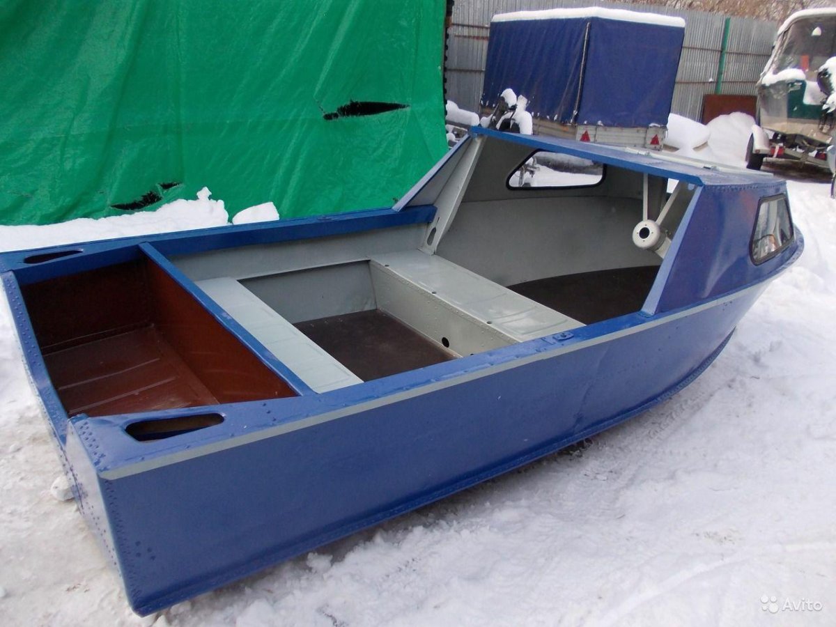 Моторная лодка Серебрянка-3