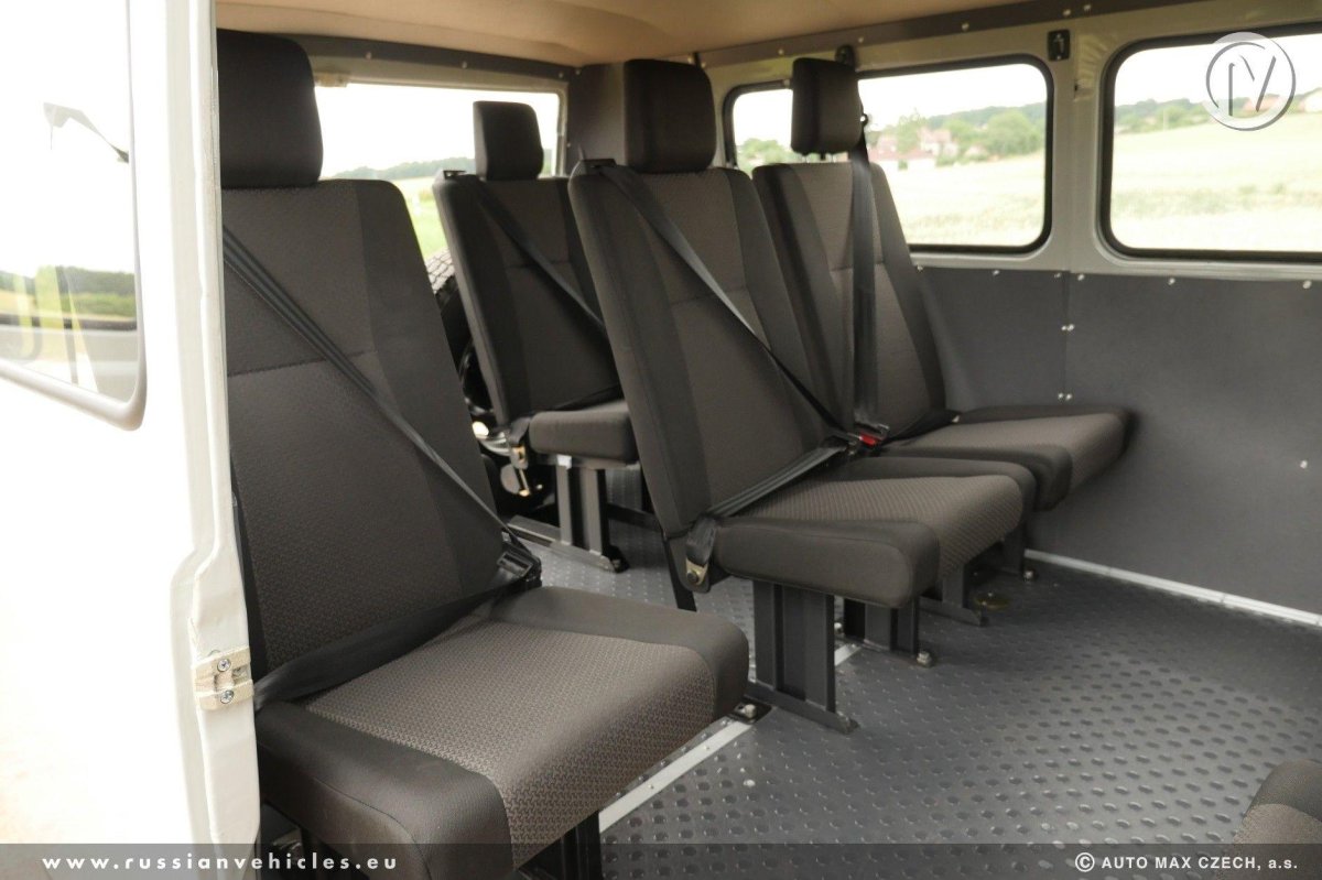 УАЗ 2206 пассажирский салон