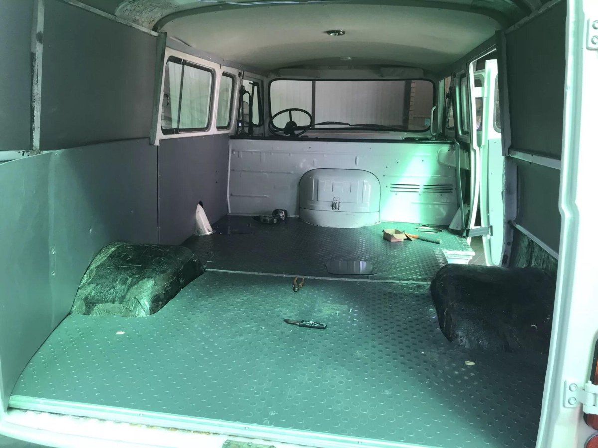 УАЗ 3909 салон