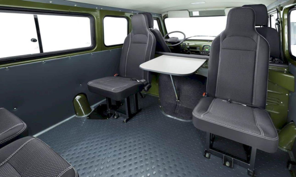 УАЗ «Буханка» Комби 3909