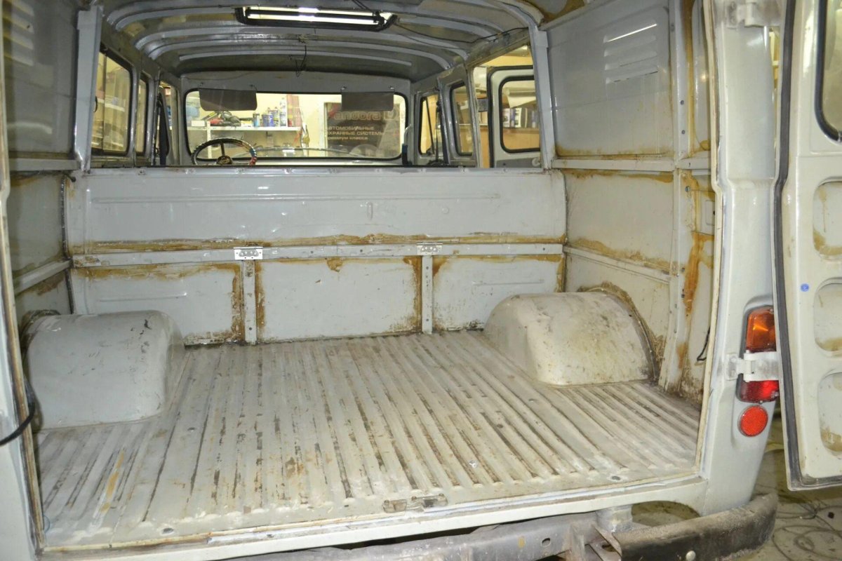 УАЗ 3909 фургон 5 Mest