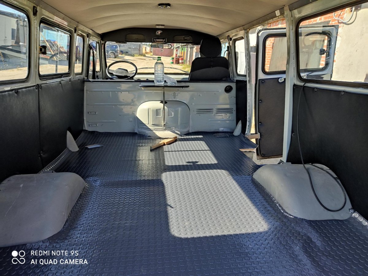 УАЗ Буханка 2206