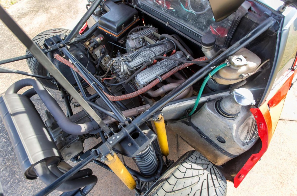 Lancia Rally 037 engine