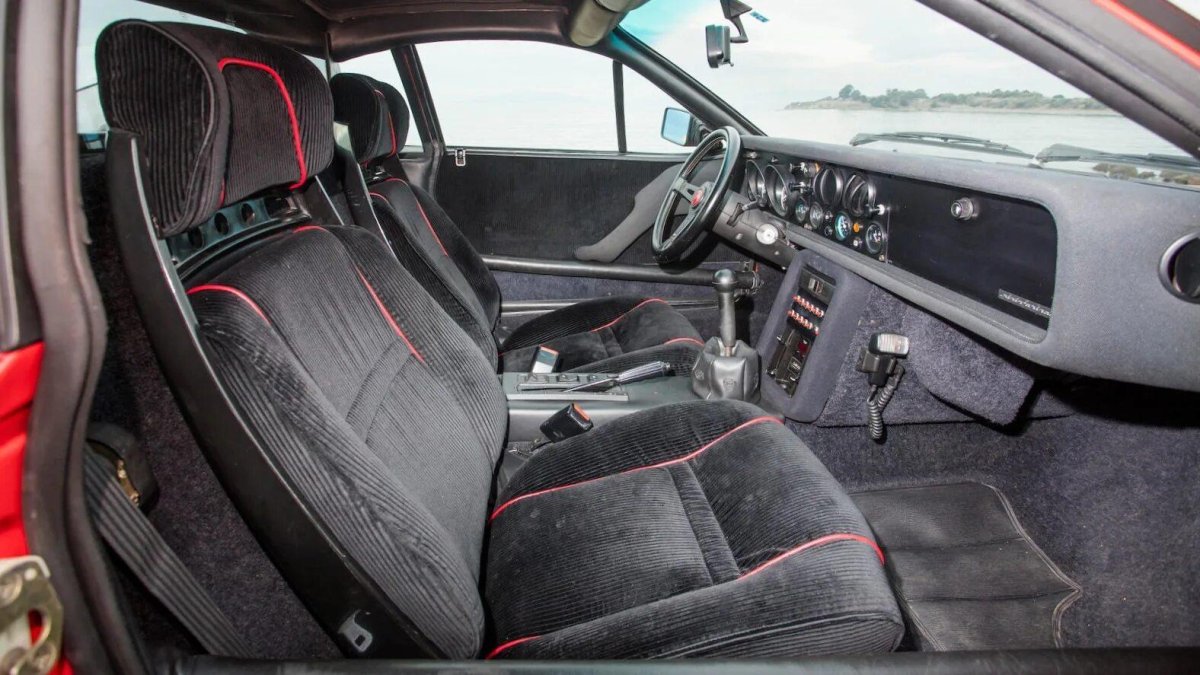 Lancia 037 салон