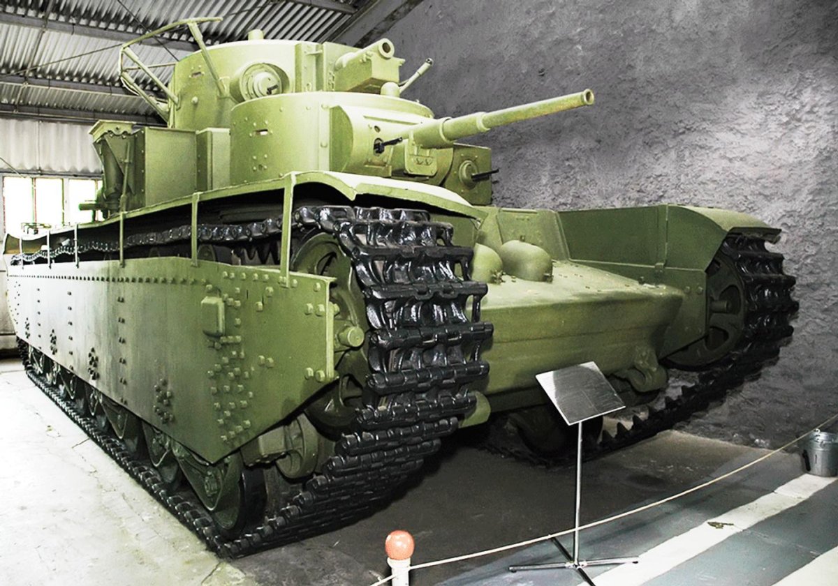 Многобашенный танк т-35