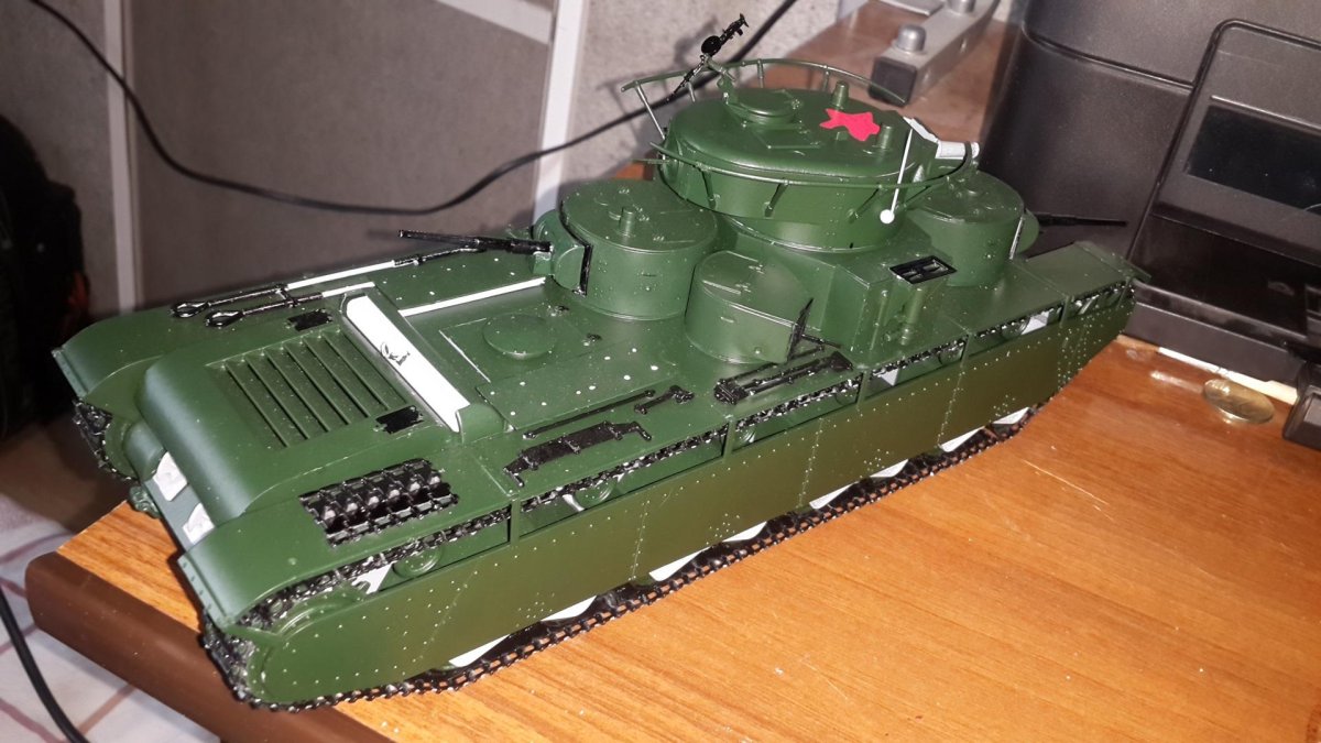 Советский многобашенный танк т-35