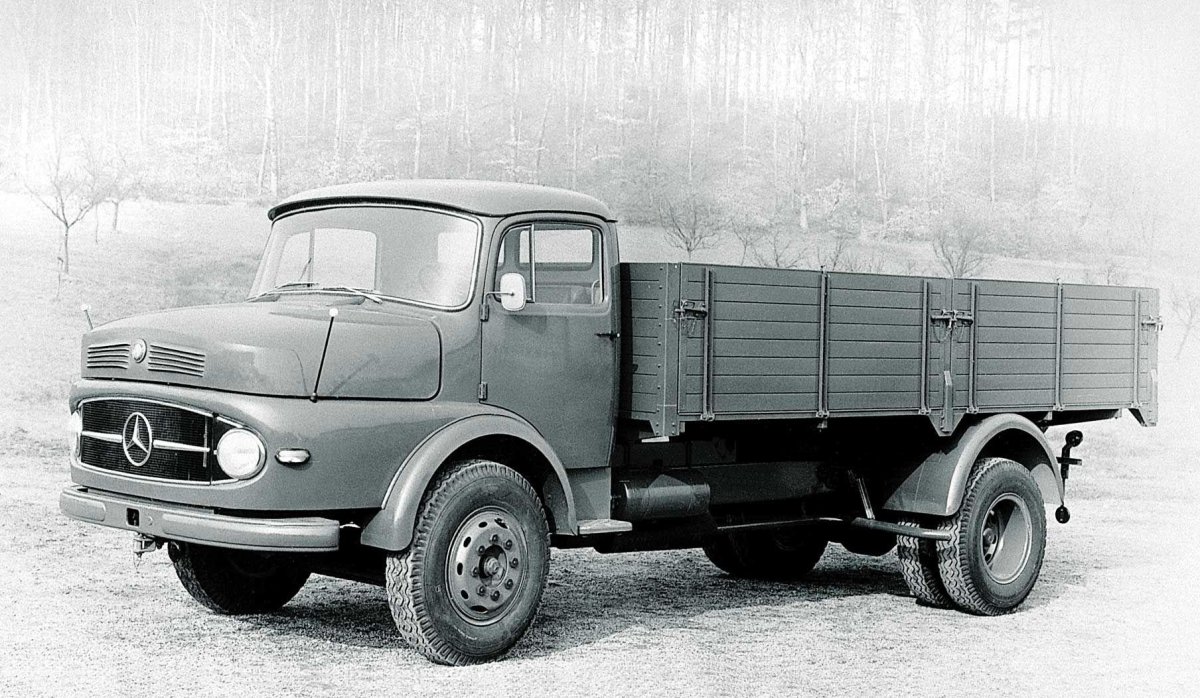 Грузовой автомобиль Mercedes-Benz l338
