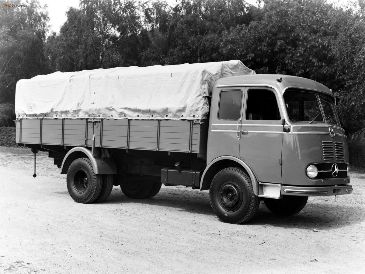 Mercedes Benz LP 813