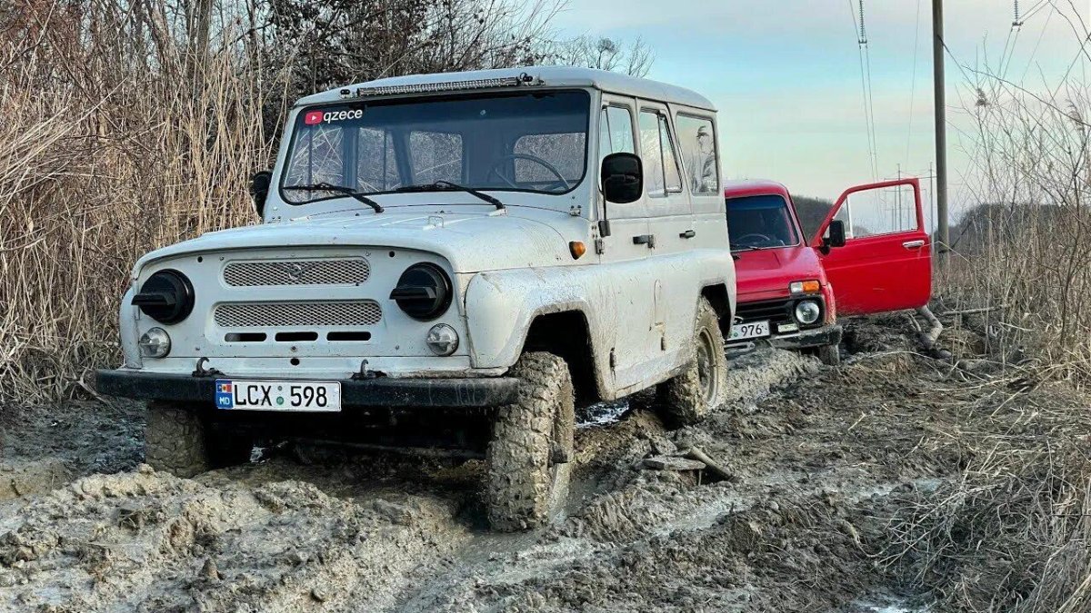 УАЗ vs Нива