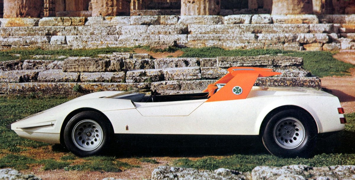 Alfa Romeo p33 Roadster