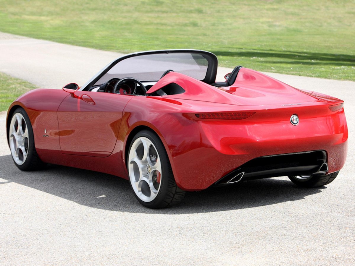 Alfa Romeo 2uettottanta