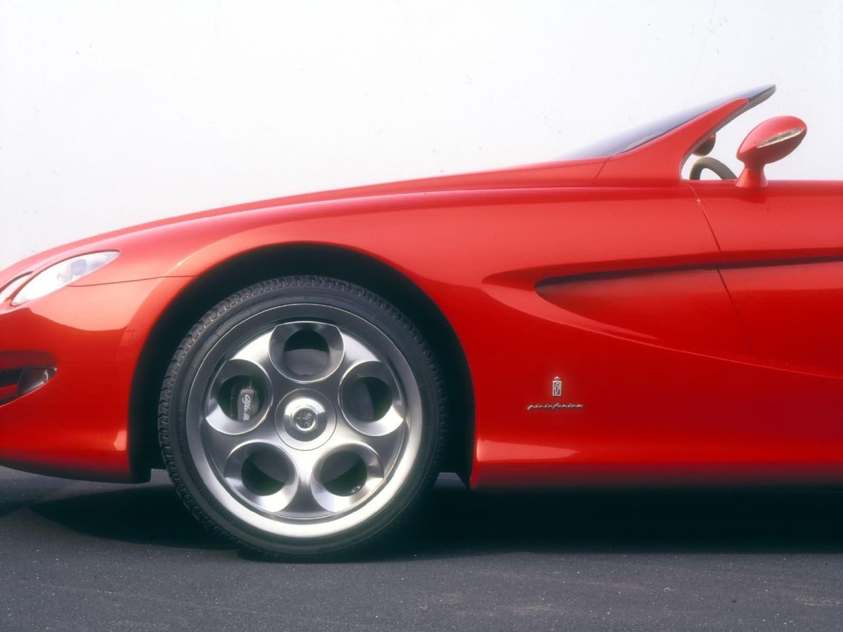 Альфа Ромео Пининфарина