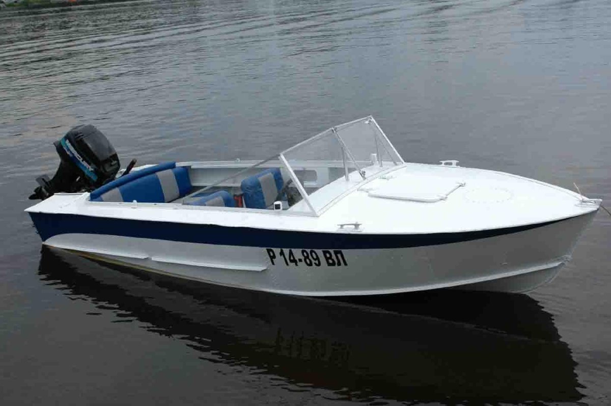 Моторная лодка Прогресс 2м