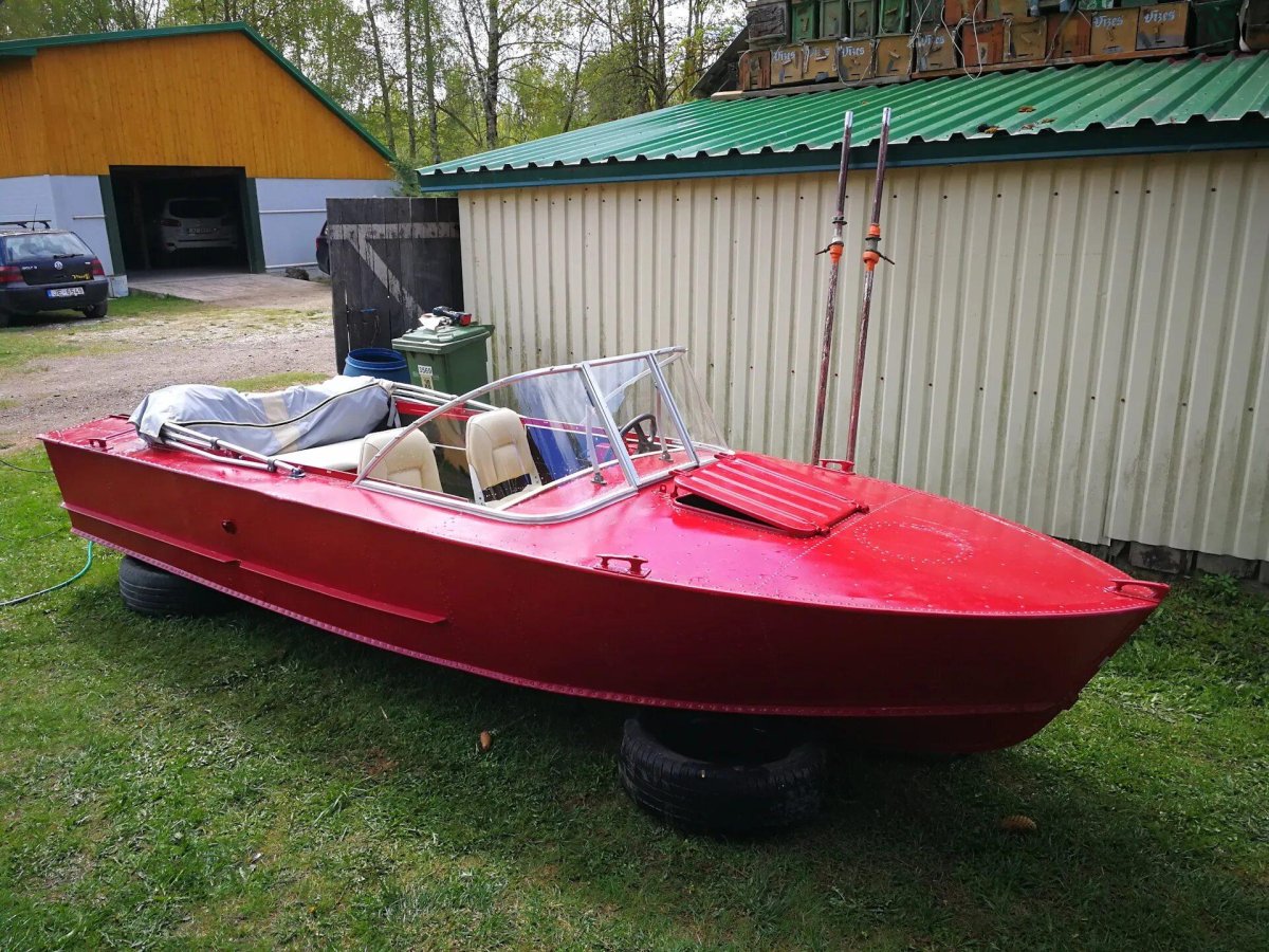 Лодка Прогресс 2м