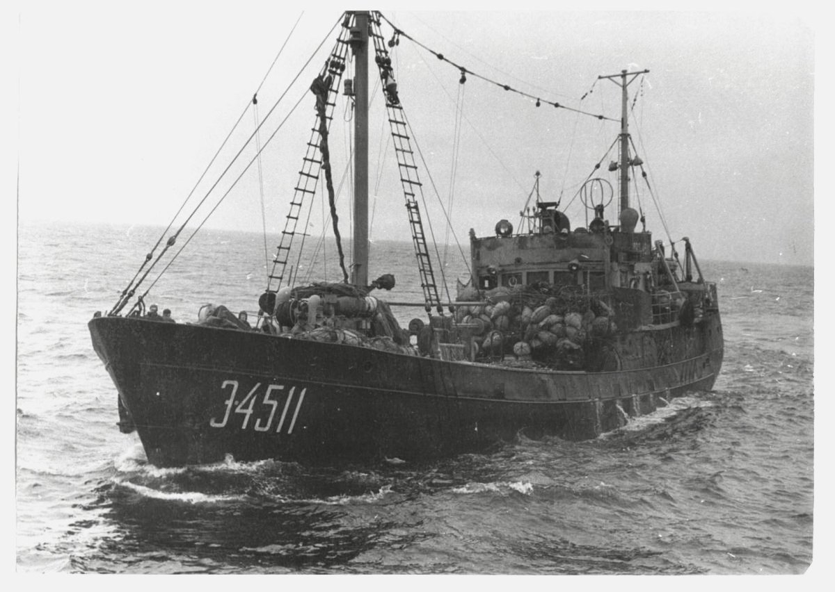 СРТ 400 траулер