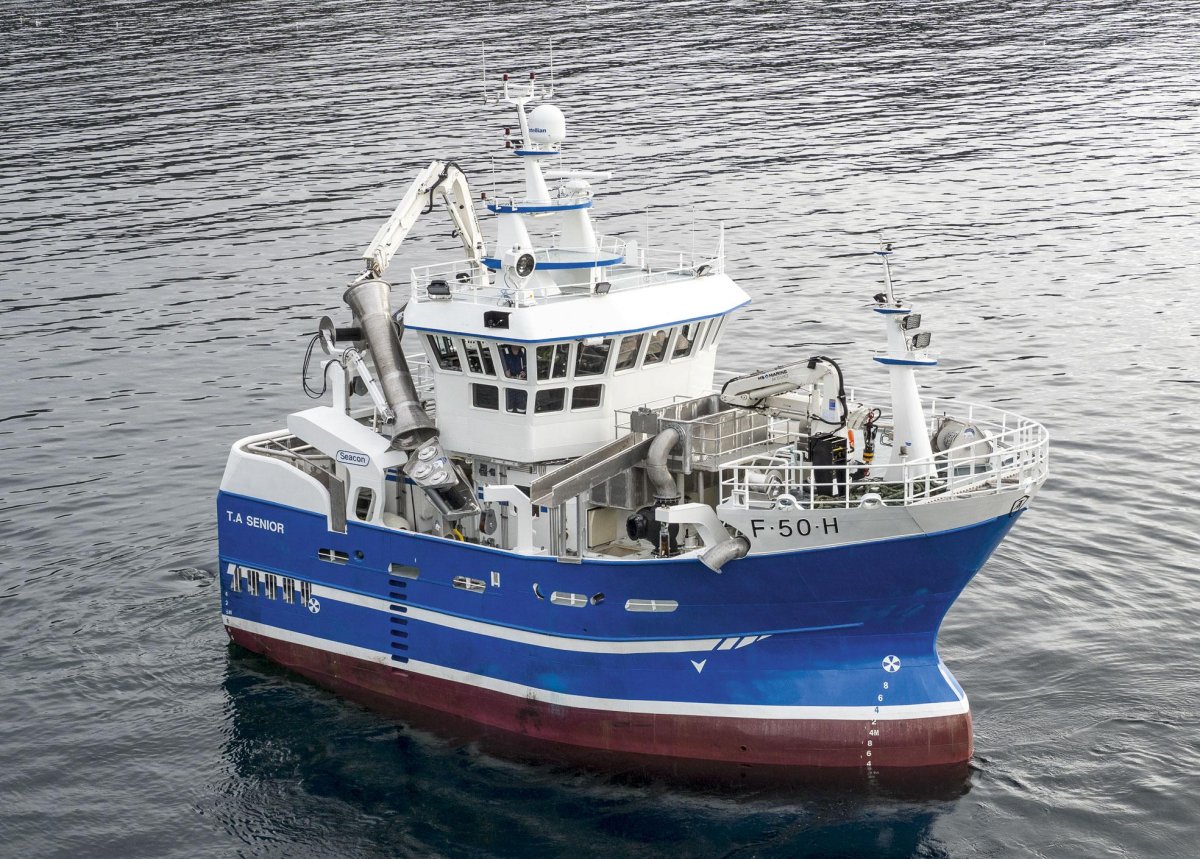 Рыболовном траулере "Всеслав"