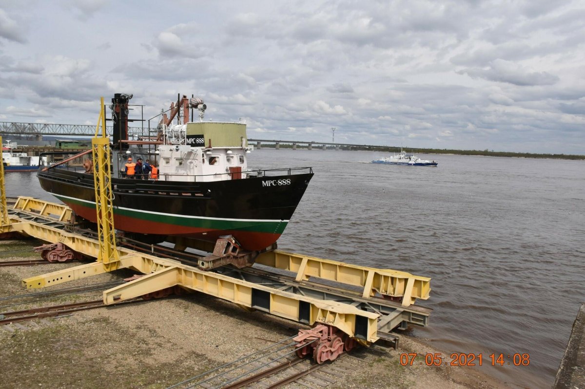 Сейнер МРС 80