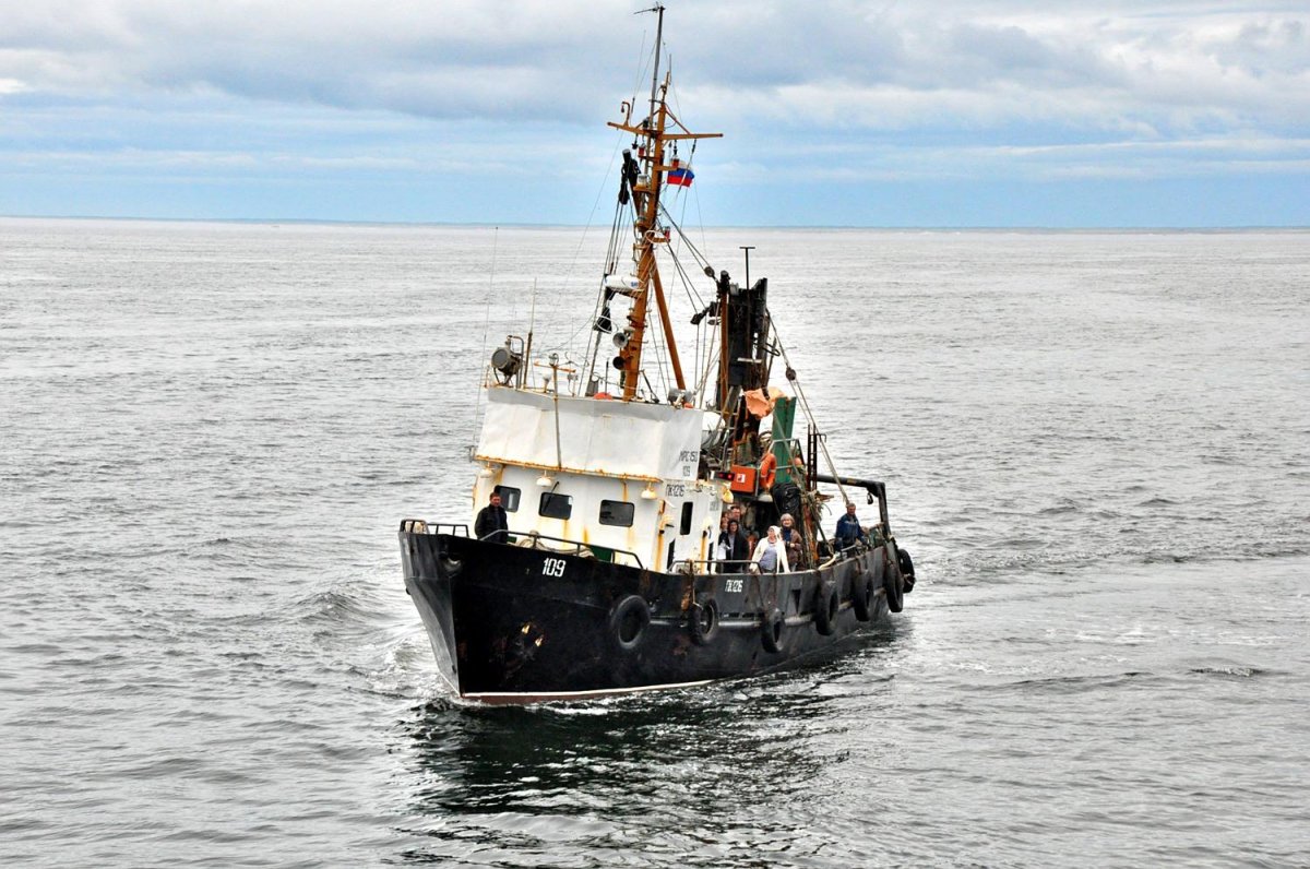 Малый рыболовный сейнер-траулер (МРС-150)