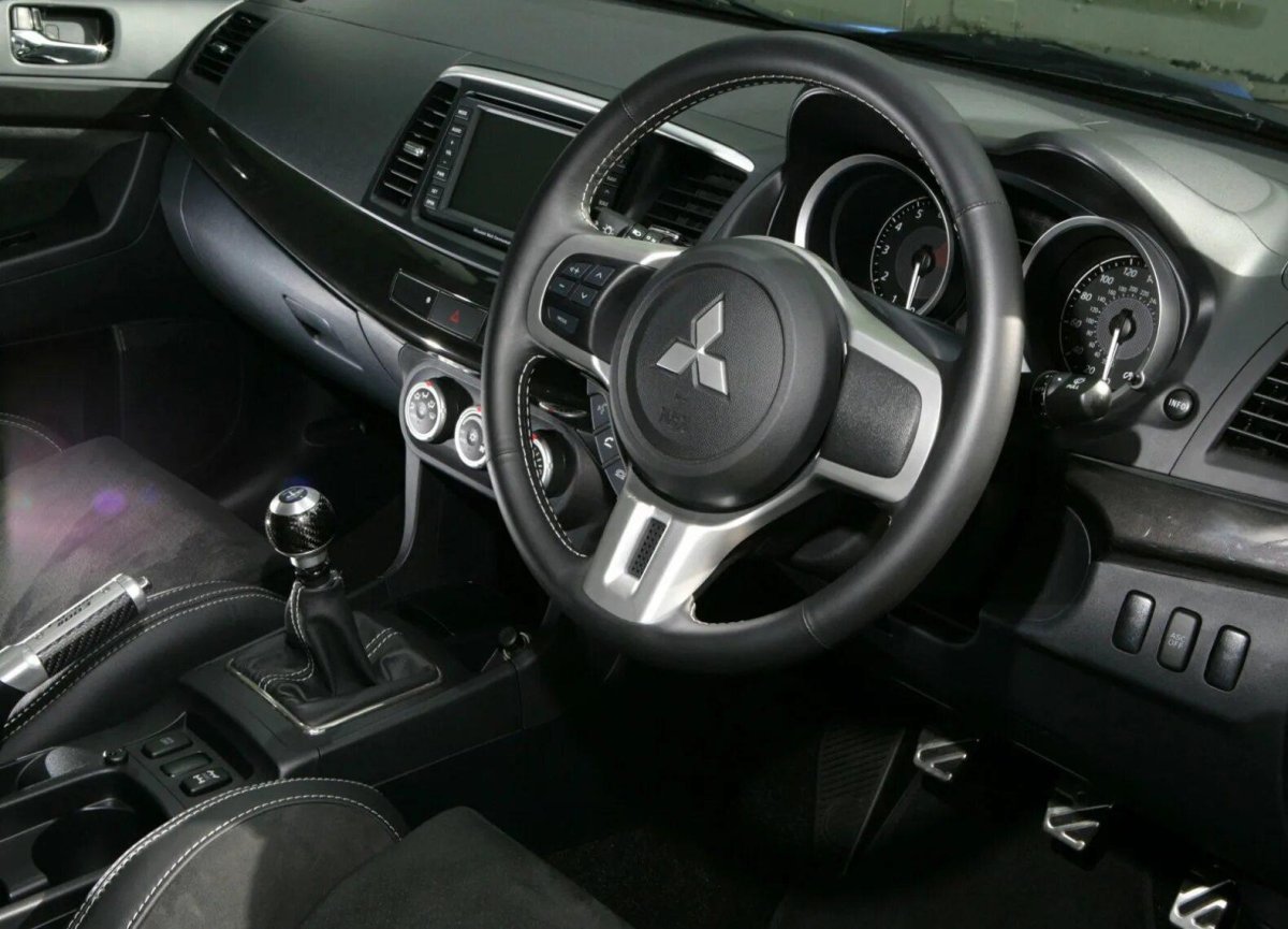 Mitsubishi Lancer EVO X FQ 400