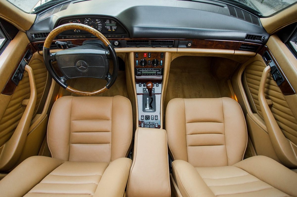 Mercedes Benz s class w126 салон