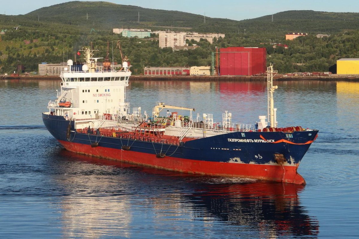 Танкер Газпромнефть Мурманск