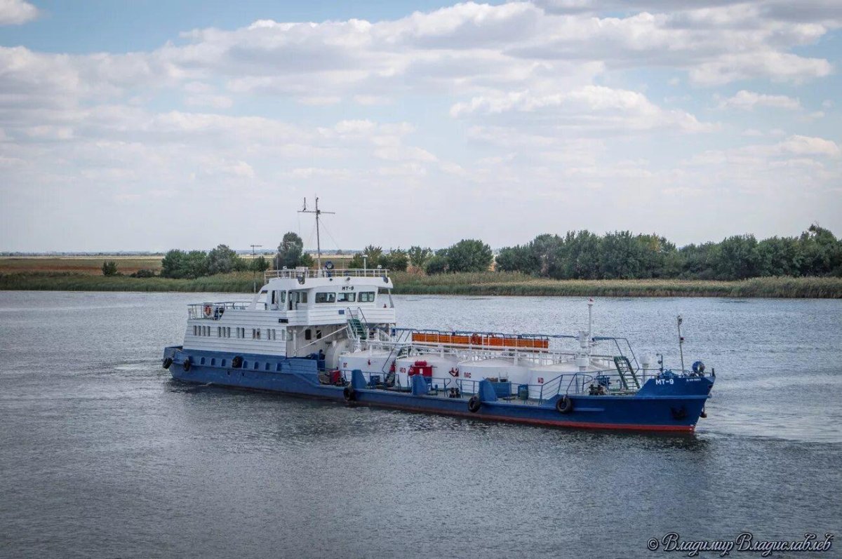 Бункеровщик МТ-9