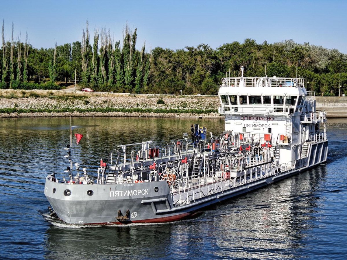 Бункеровщик Пятиморск