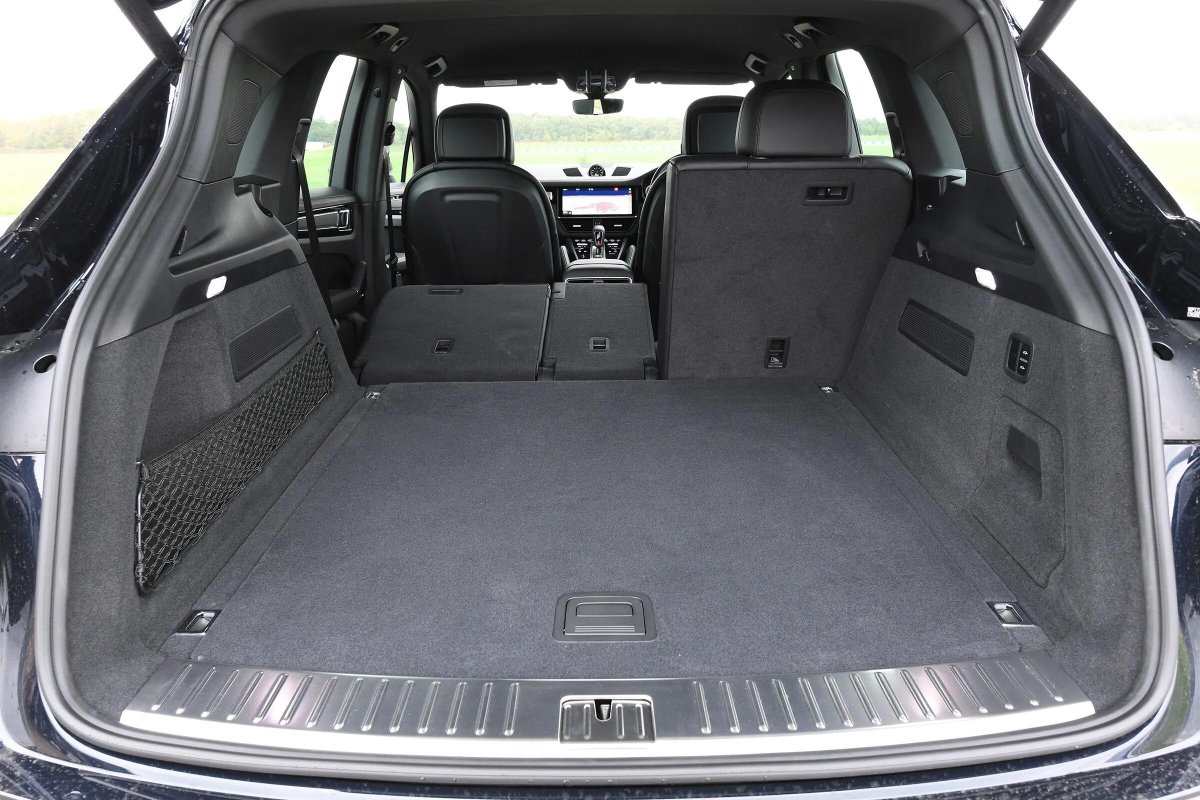 Porsche Cayenne 3 багажник