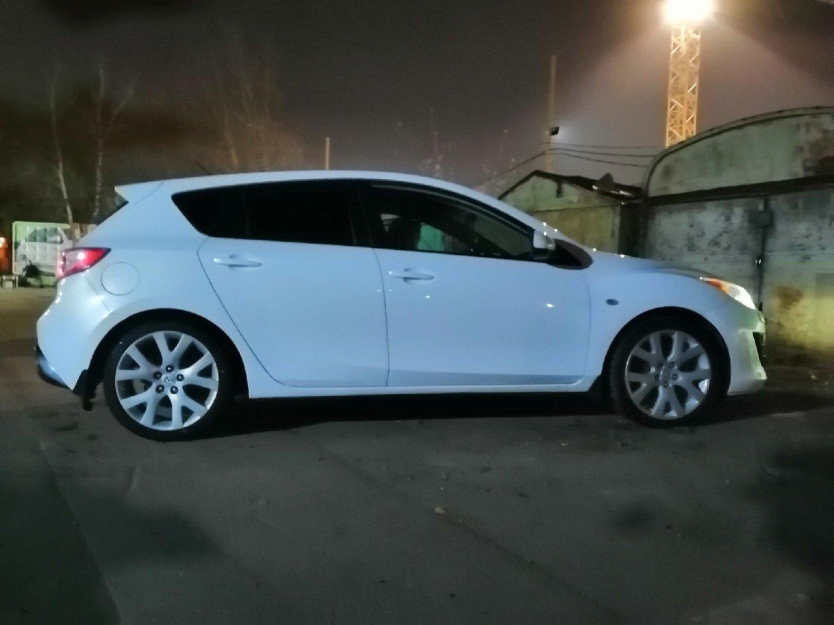 Mazda 3 BL хэтчбек r18