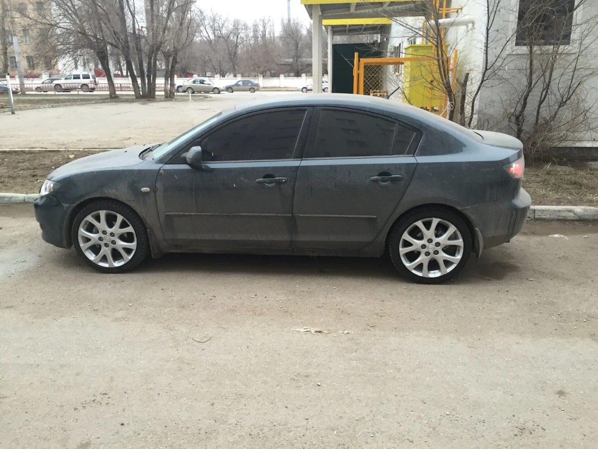 Mazda 3 BK седан r17