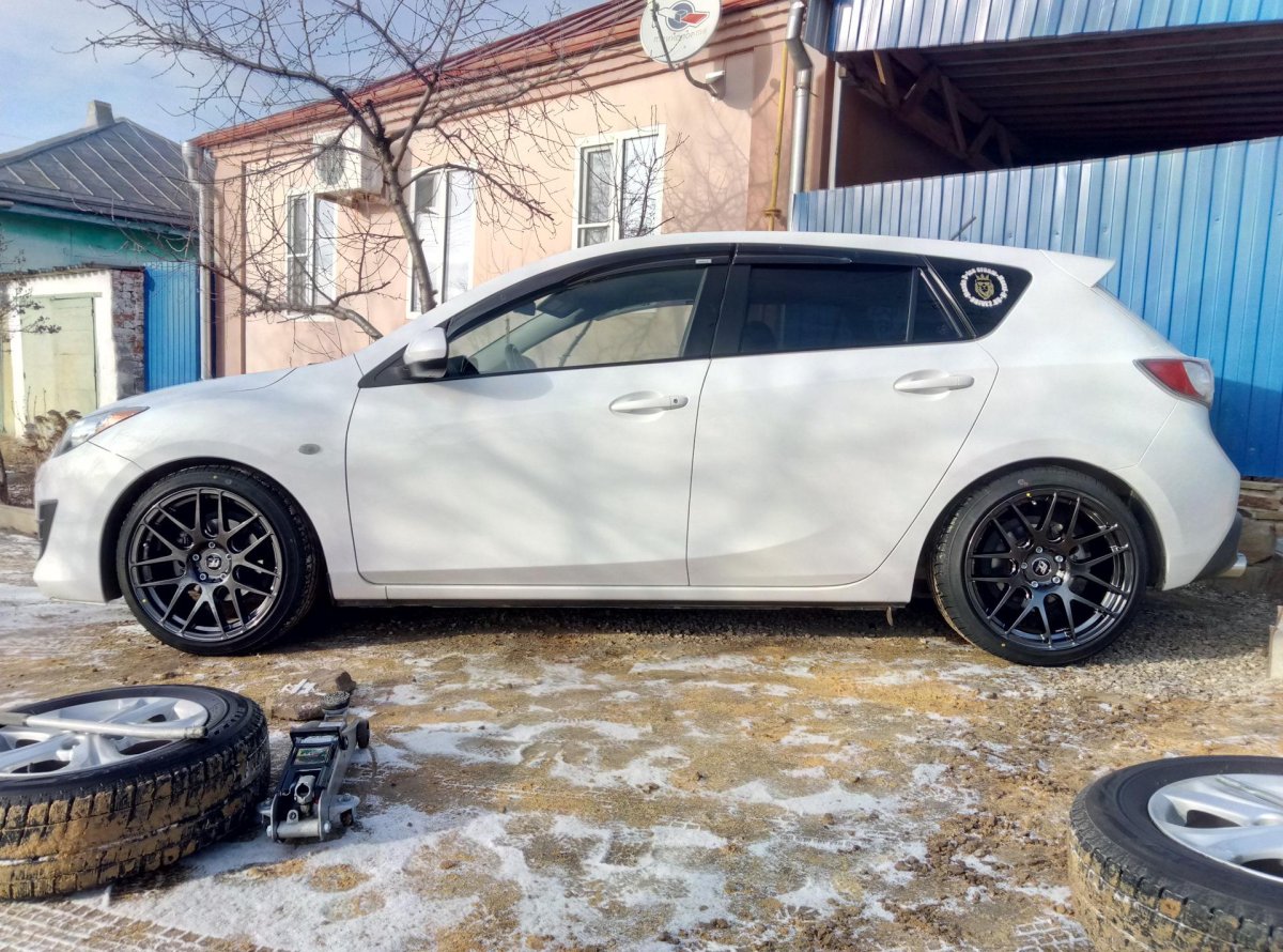 Mazda 3 BL диски r18