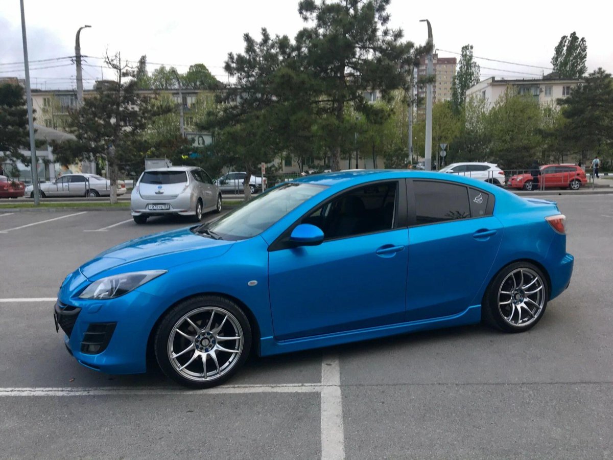 CR-Kiwami r17 Mazda 3 BL