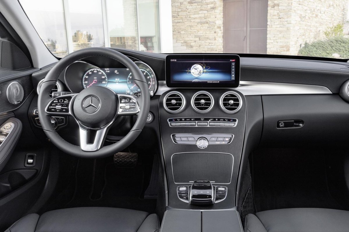 Торпедо Mercedes c class 2019