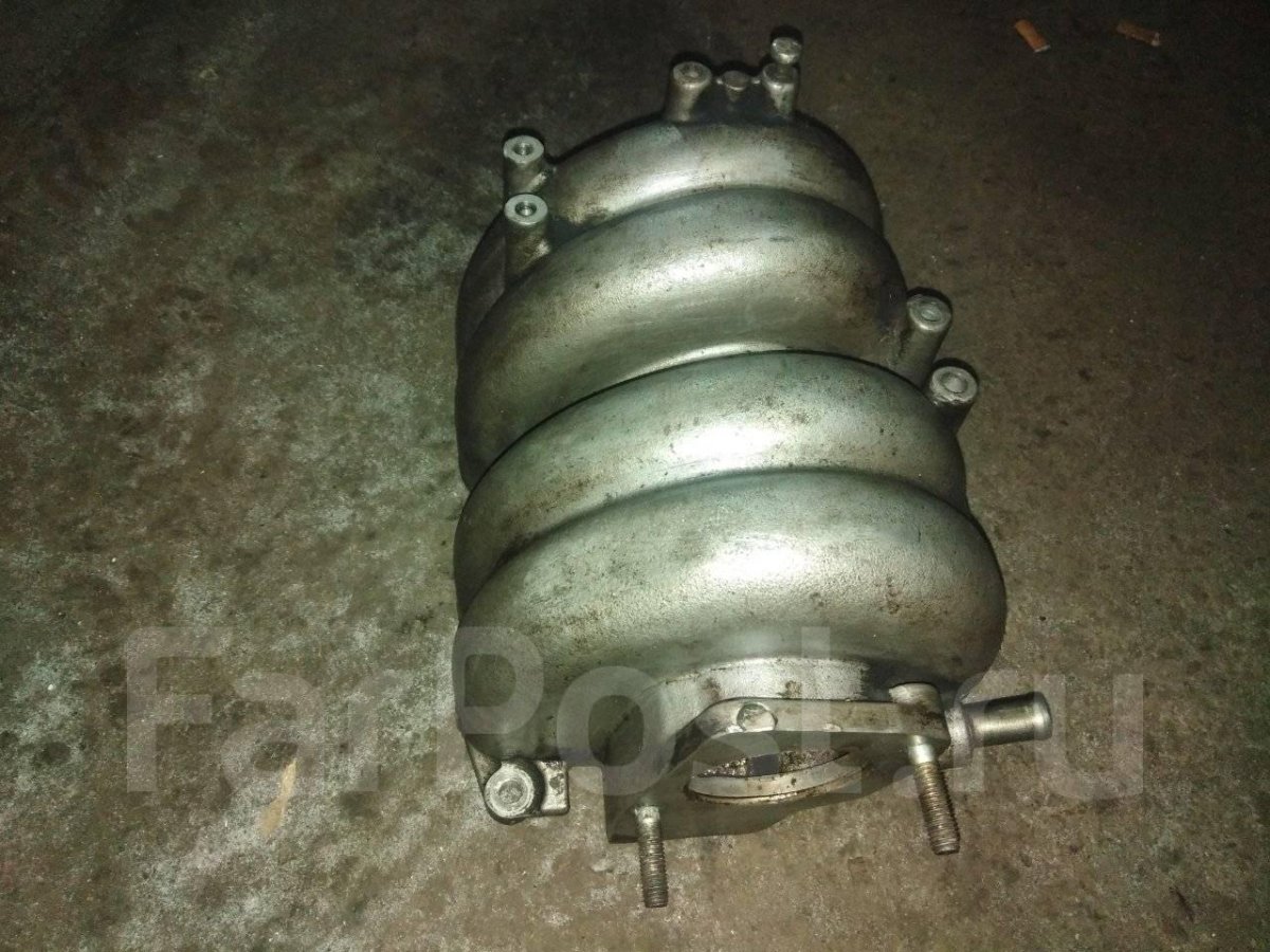 Впускной коллектор 21074