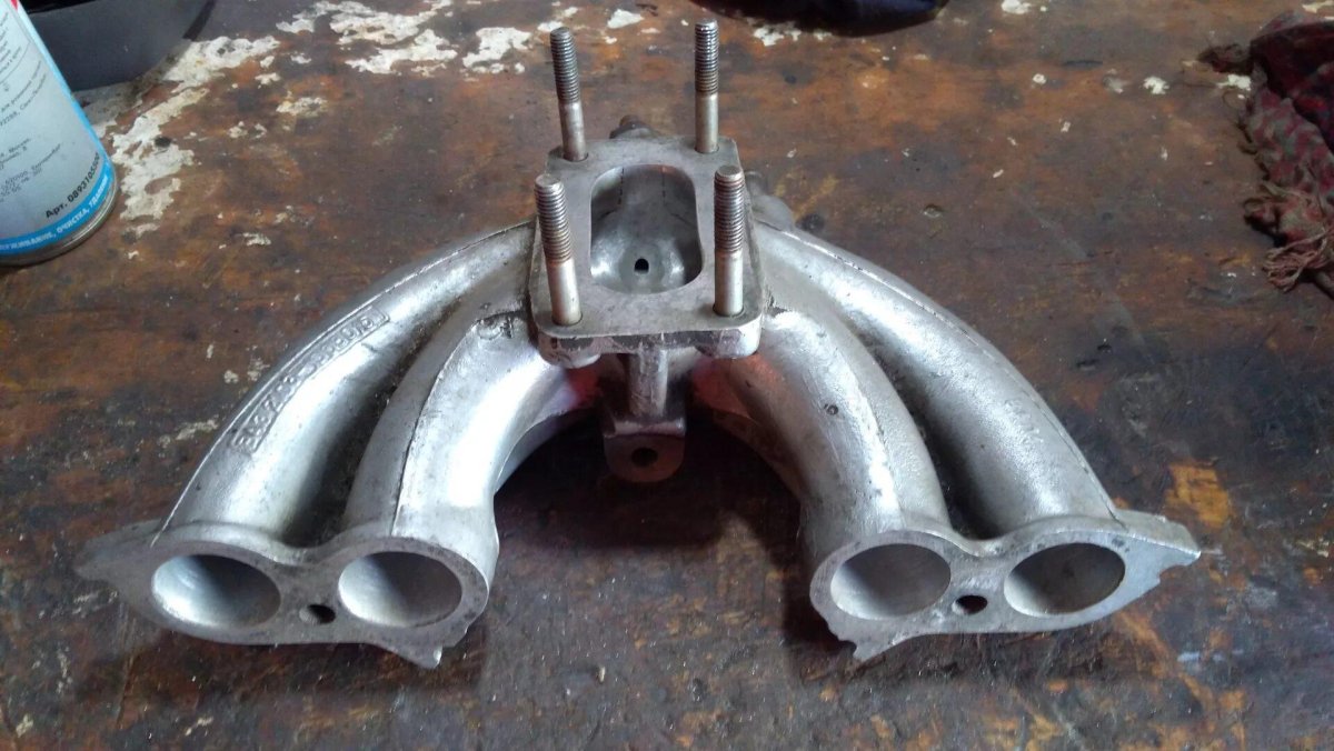 Впускной коллектор ВАЗ 2107