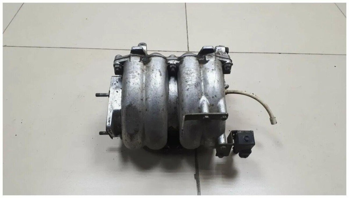 Впускной коллектор ВАЗ 2107