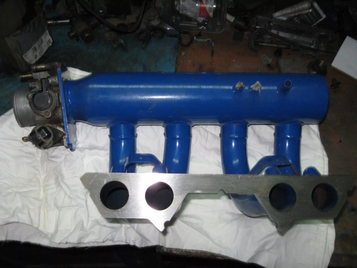 Впускной коллектор 2107