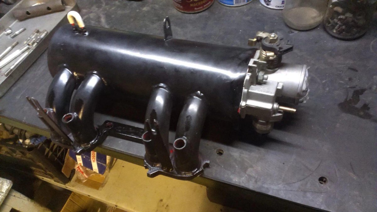 Компрессор на впускной коллектор ВАЗ классика