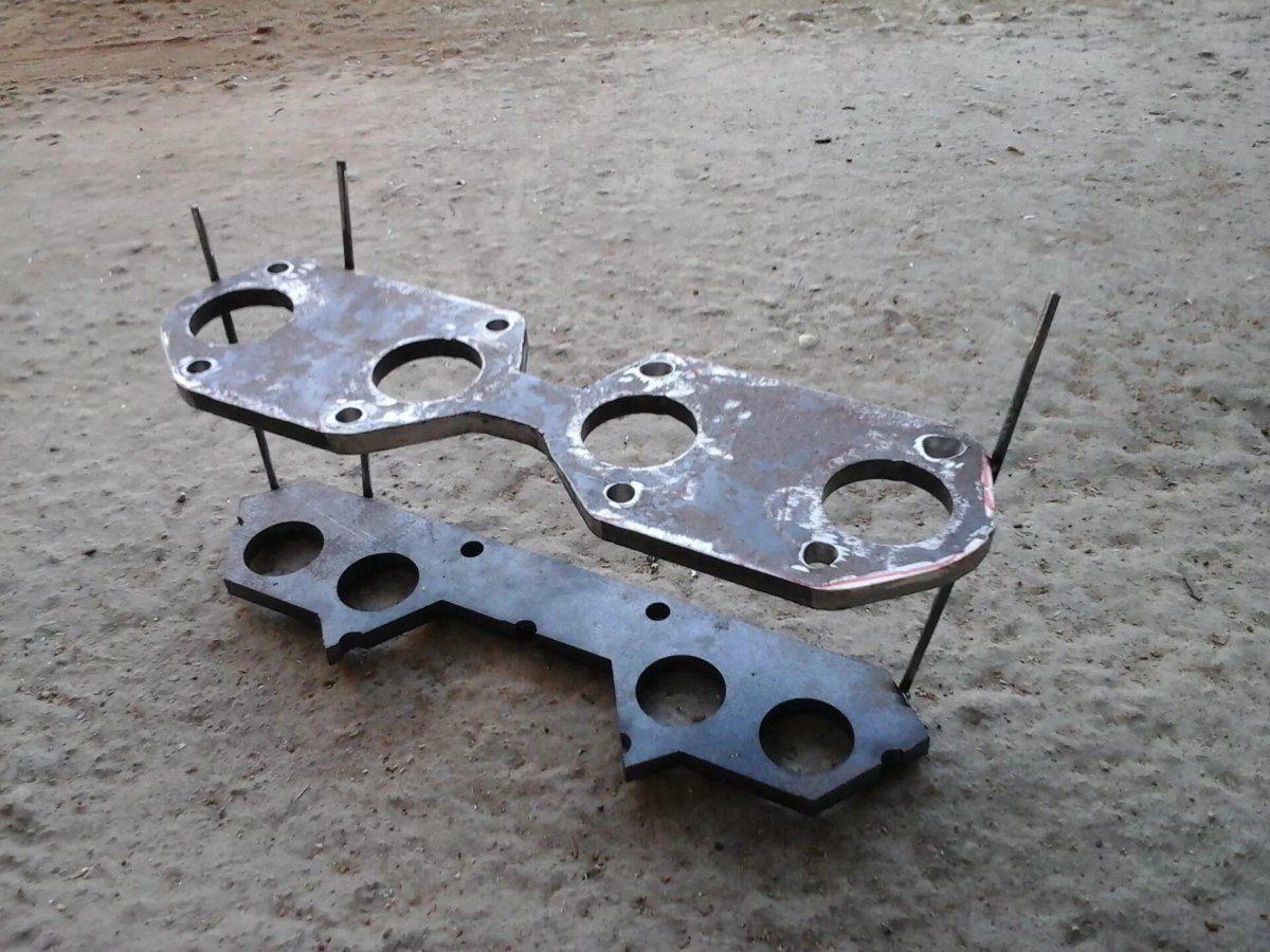 Впускной коллектор ВАЗ 2106