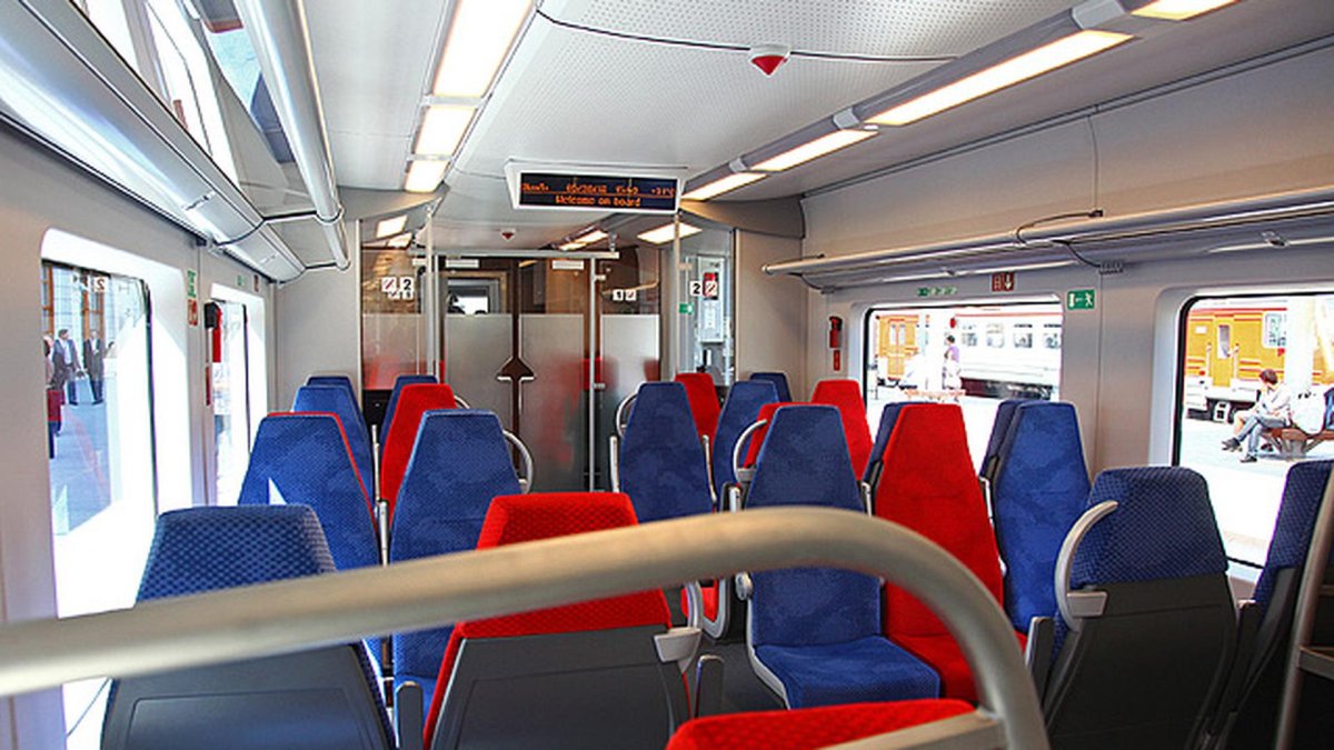 Поезд Ласточка Минск