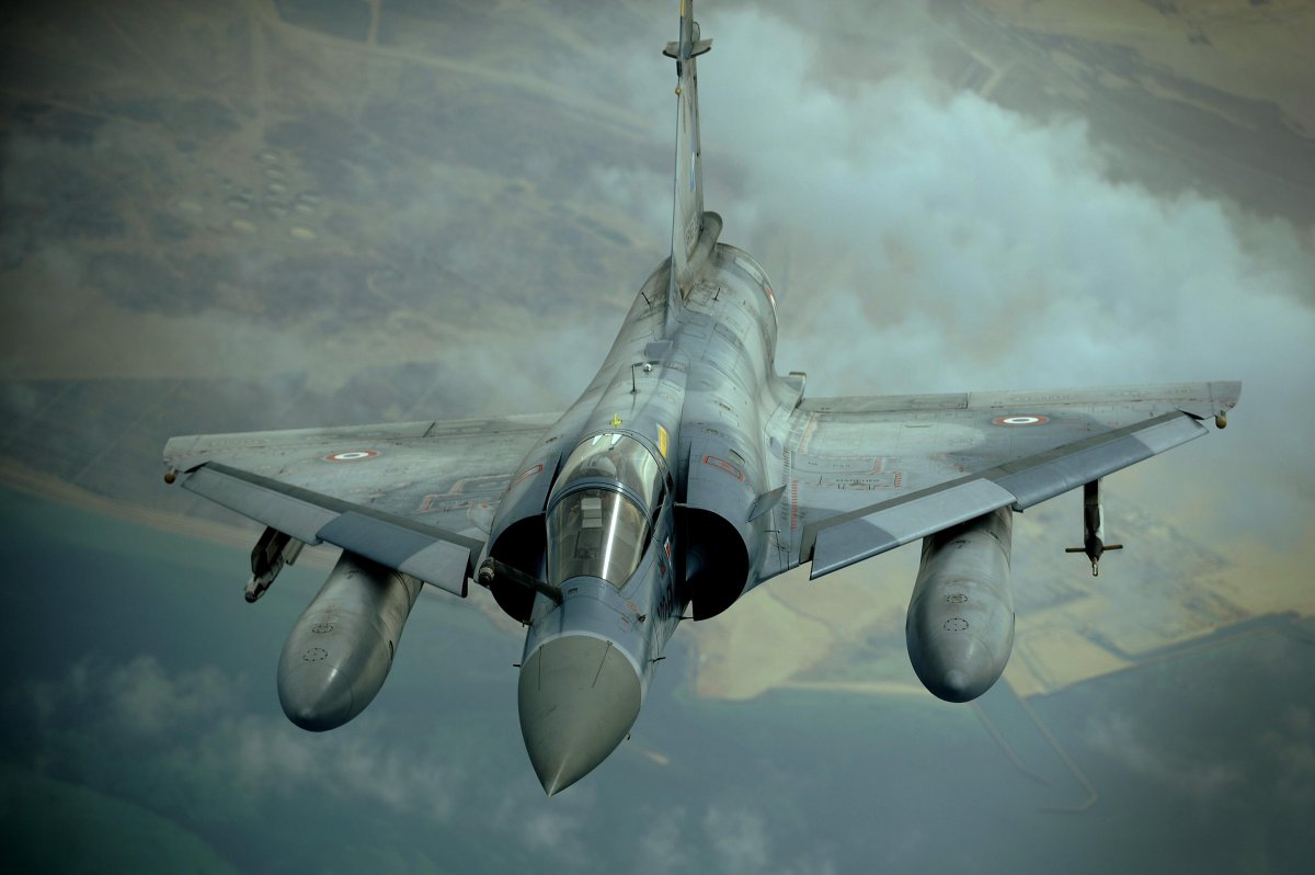 Истребитель Mirage 2000
